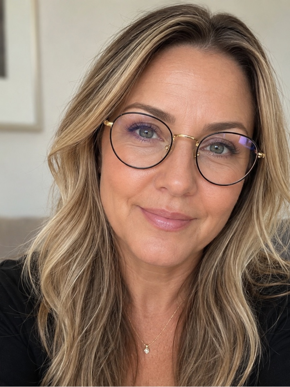 Ray-Ban Gold Round Prescription Women's Glasses with Black Temples